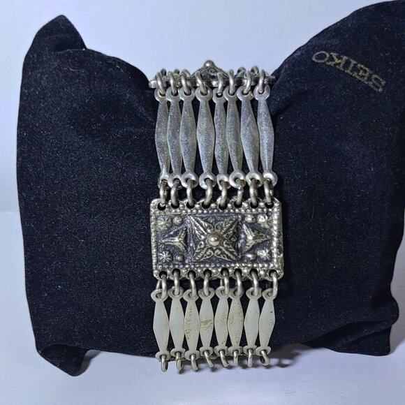 Vintage Boho-style Mexican Silver Bracelet - Picture 4 of 8